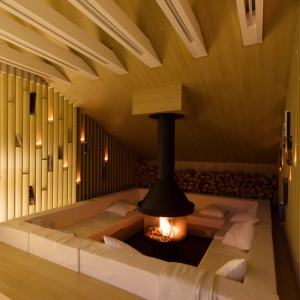 Wokół ognia, fot. Ruetemple